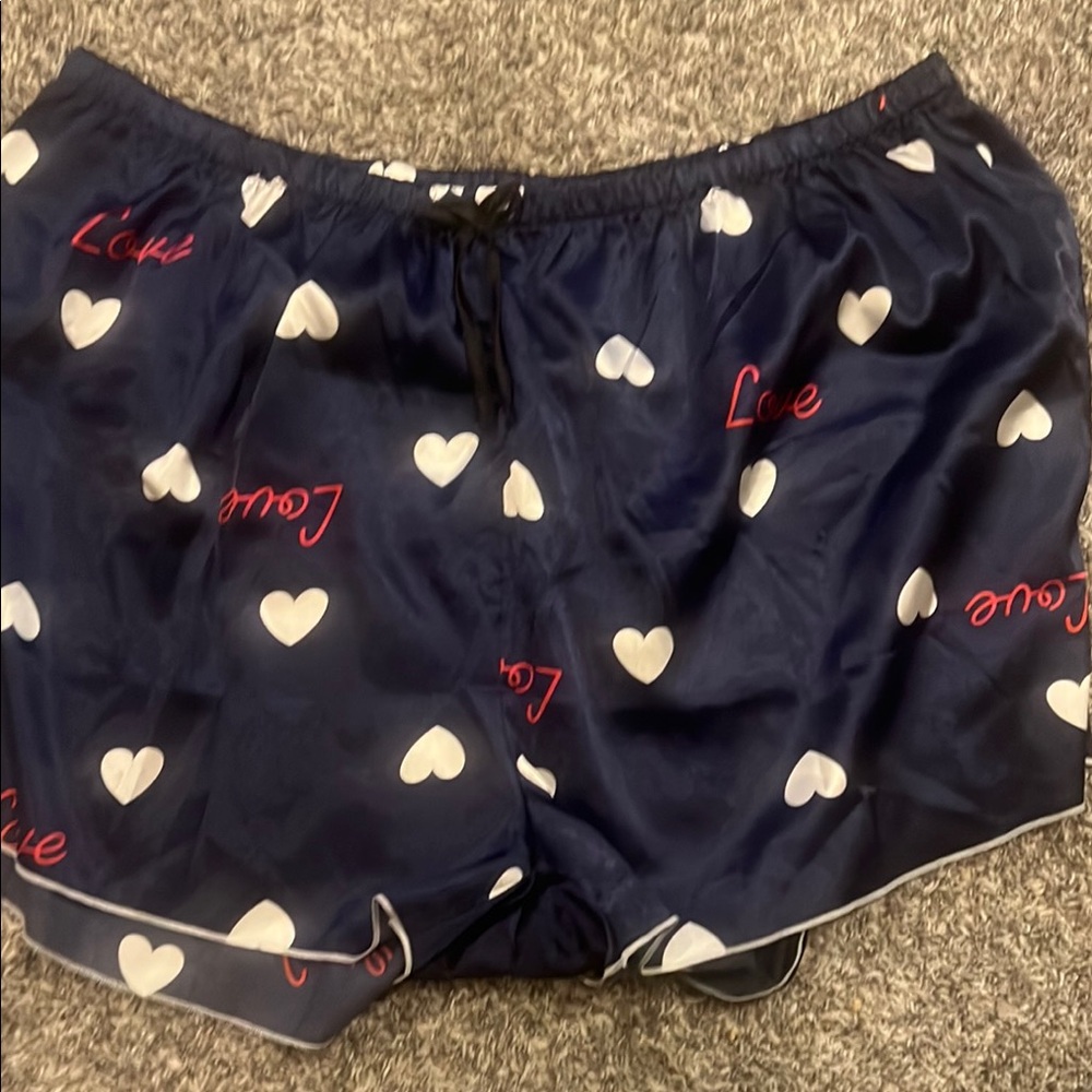 Like New Women's Navy Heart Print Sleep Shorts